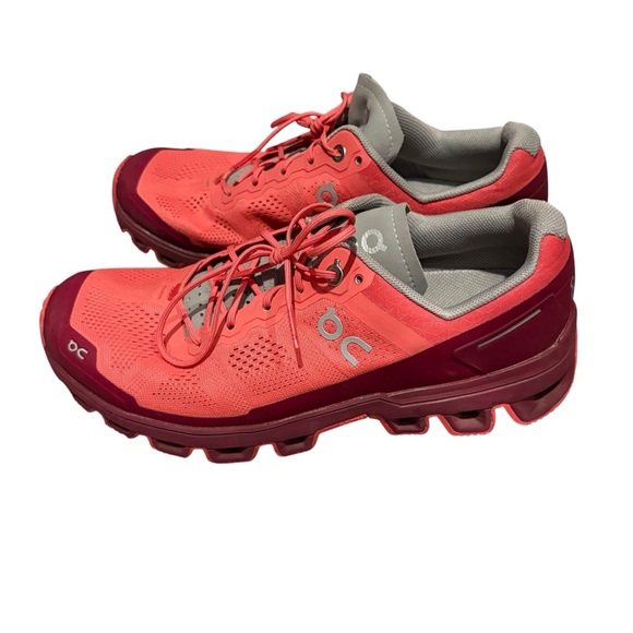 On Running Women's Pink and Burgundy Athletic Shoes - Picture 4 of 11